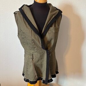 BKE Hoodie Denim Vest with Toggles size Medium